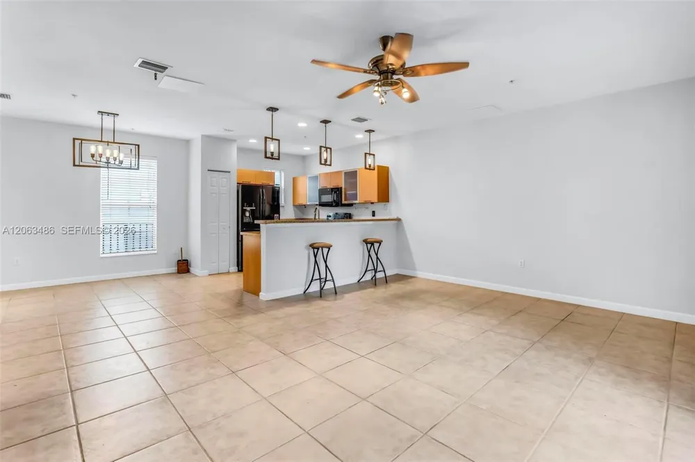 2516 SW 14th Ave #403 Fort Lauderdale, FL 33315
