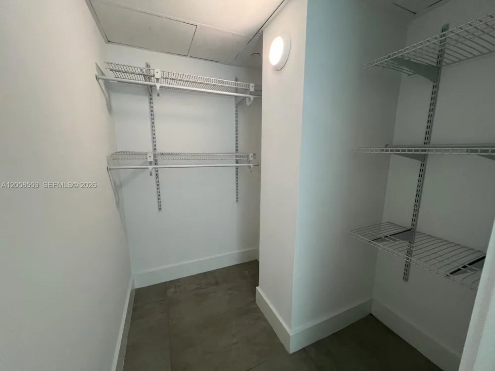 650 NE 32nd St #908 Miami, FL 33137