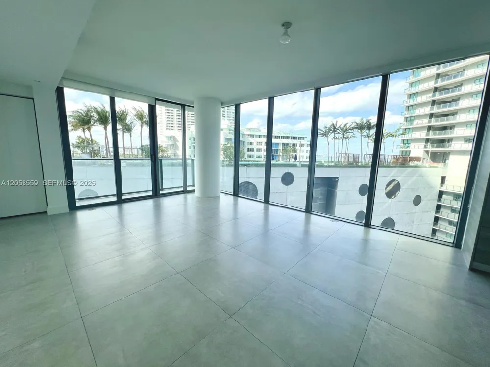 650 NE 32nd St #908 Miami, FL 33137