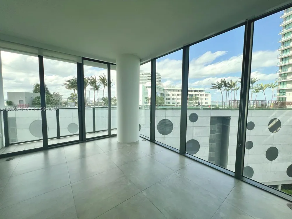 650 NE 32nd St #908 Miami, FL 33137