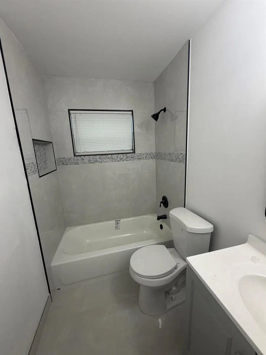 821 SW 62ND AVENUE North Lauderdale, FL 33068