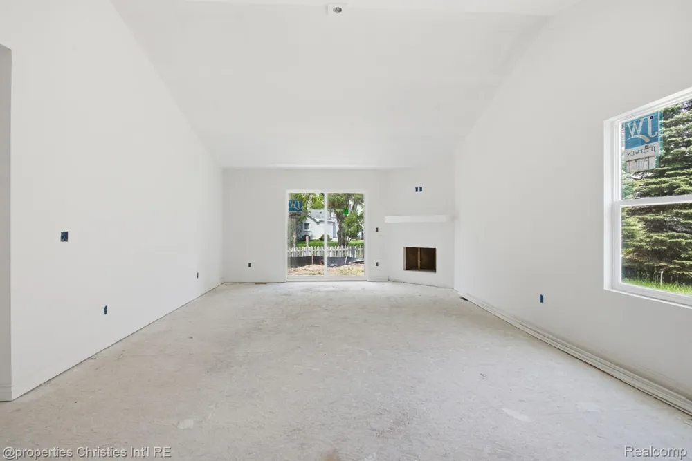 817 Nelsons Ridge Drive Howell City, MI 48843