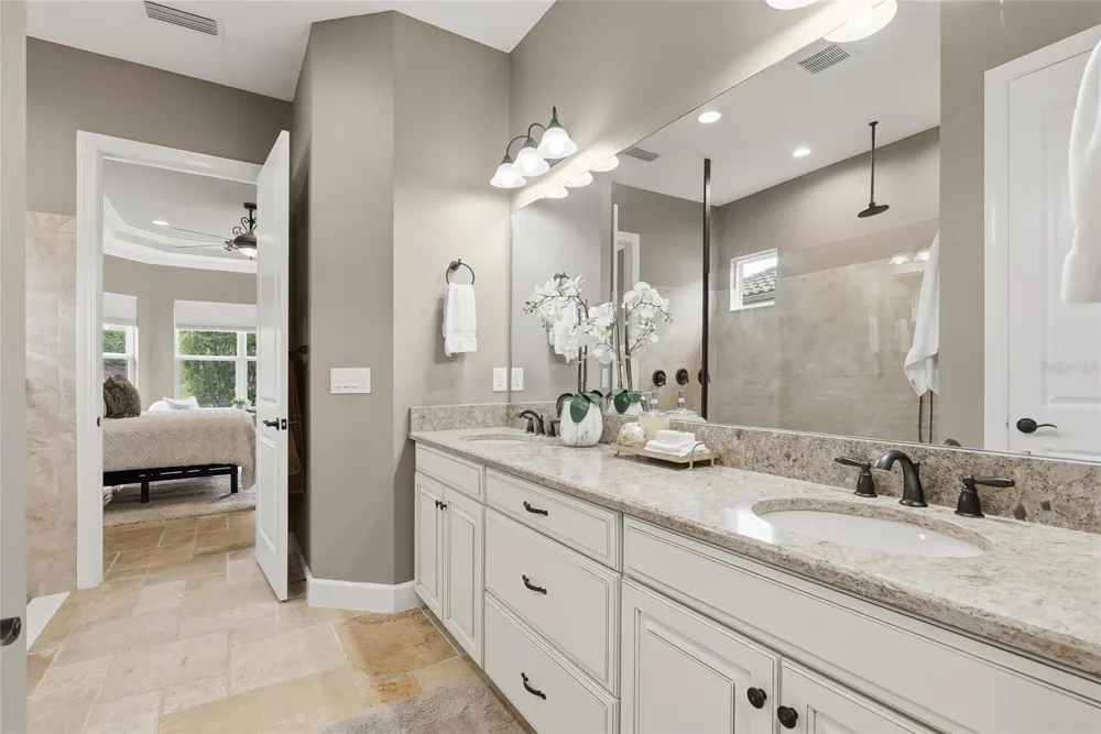 3118 FORSYTHIA DRIVE Odessa, FL 33556