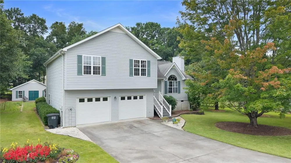 154 Honeysuckle Drive SE Calhoun, GA 30701