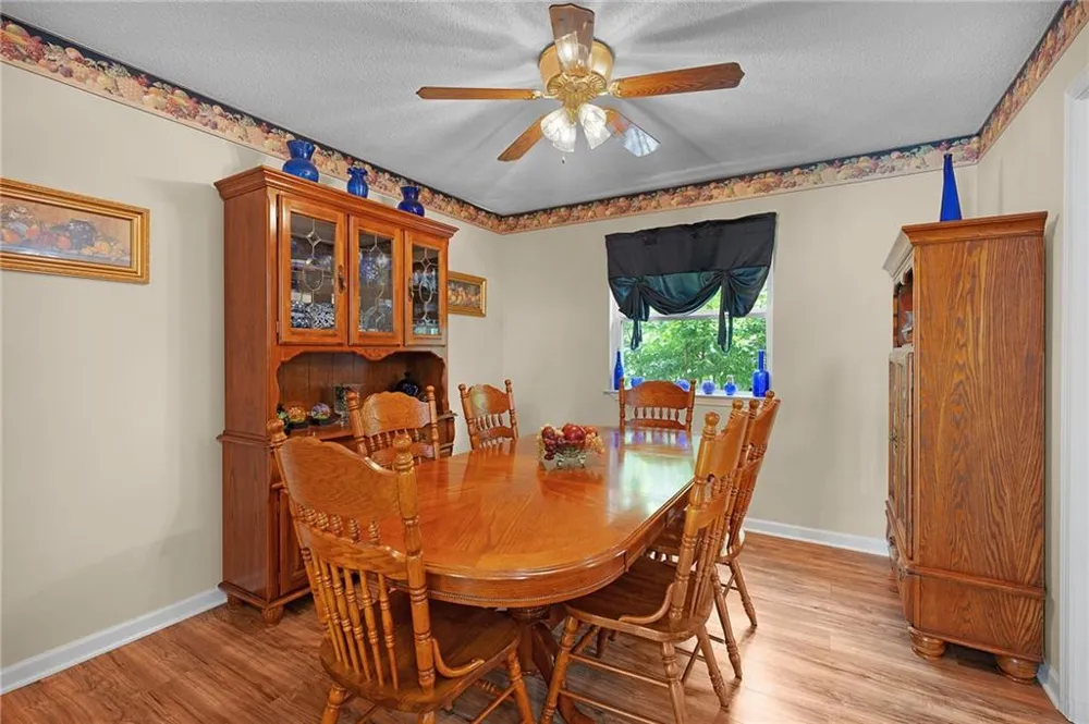 154 Honeysuckle Drive SE Calhoun, GA 30701