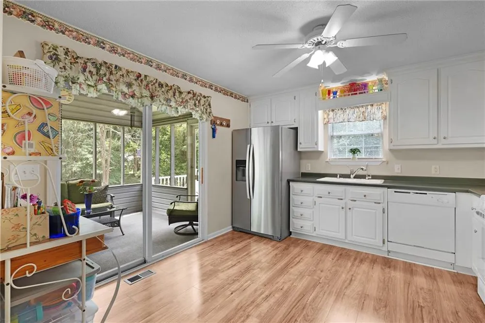 154 Honeysuckle Drive SE Calhoun, GA 30701