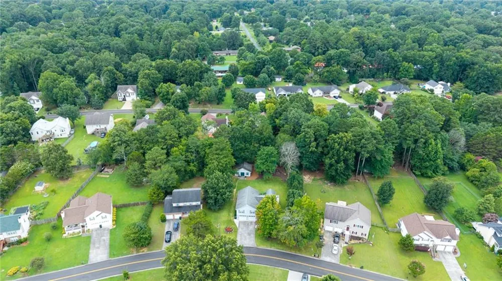 154 Honeysuckle Drive SE Calhoun, GA 30701