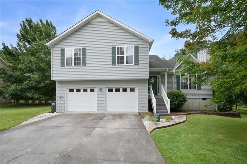 154 Honeysuckle Drive SE Calhoun, GA 30701