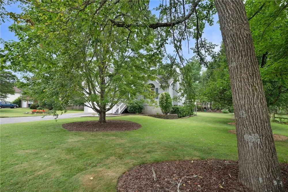 154 Honeysuckle Drive SE Calhoun, GA 30701