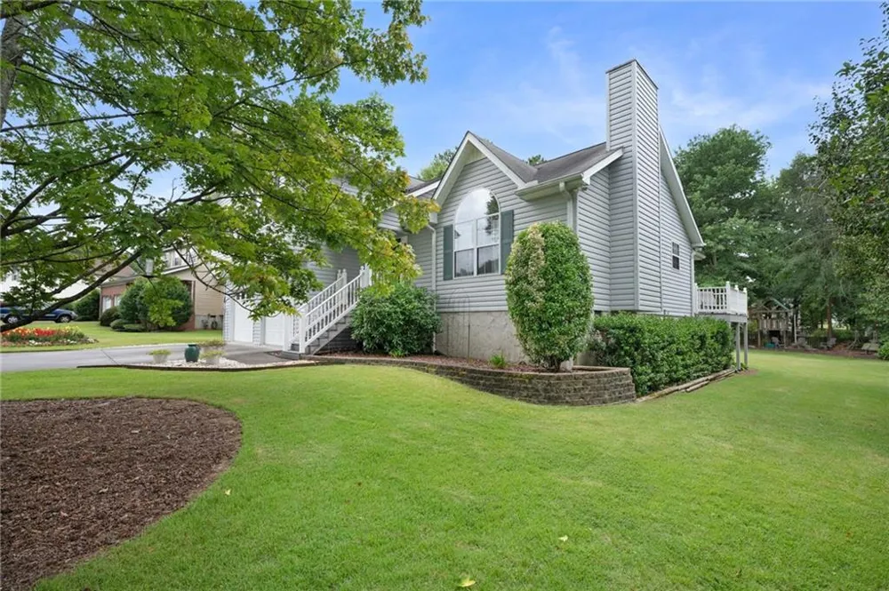 154 Honeysuckle Drive SE Calhoun, GA 30701