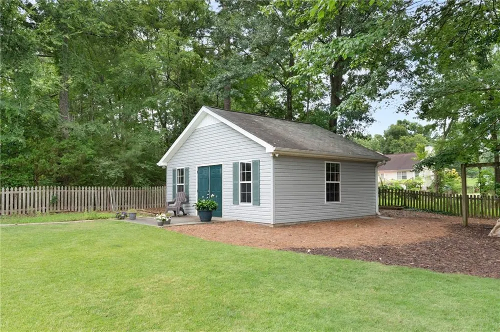 154 Honeysuckle Drive SE Calhoun, GA 30701