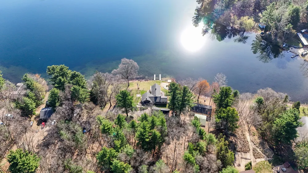 10848 Simpson W Greenville, MI 48838