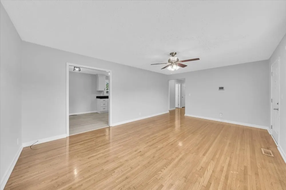 611 Henley St Manchester, TN 37355