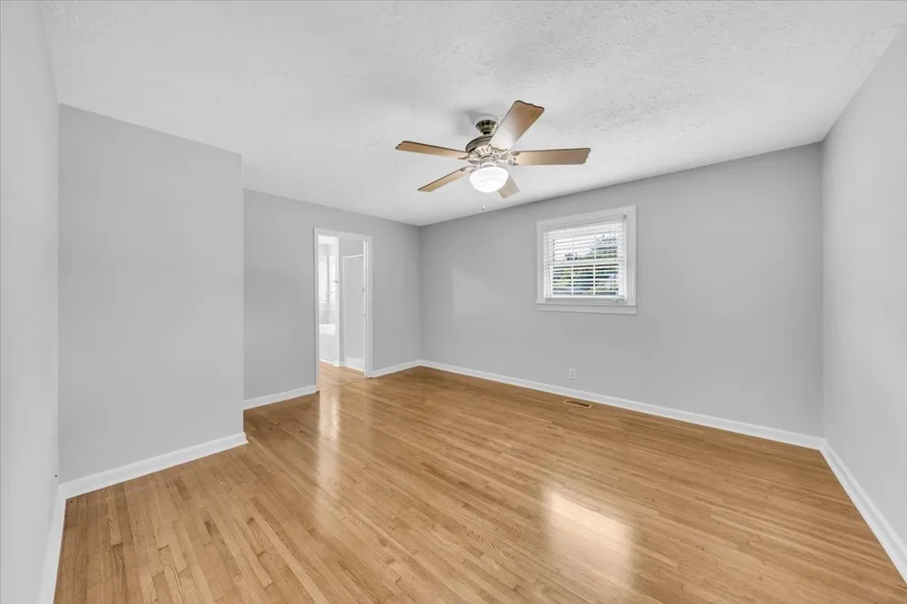 611 Henley St Manchester, TN 37355