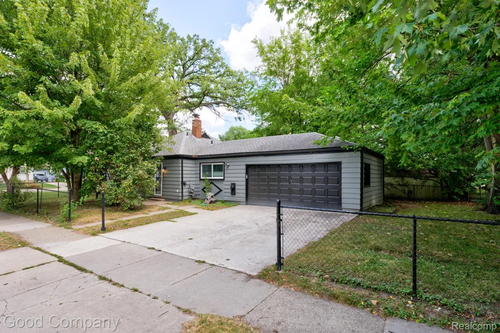 1710 Woodward Heights Ferndale City, MI 48220