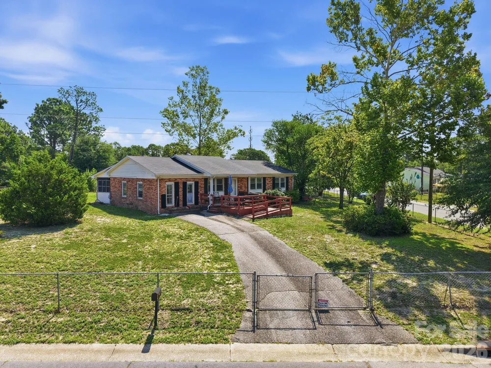 3261 Vardaman Avenue Hope Mills, NC 28348