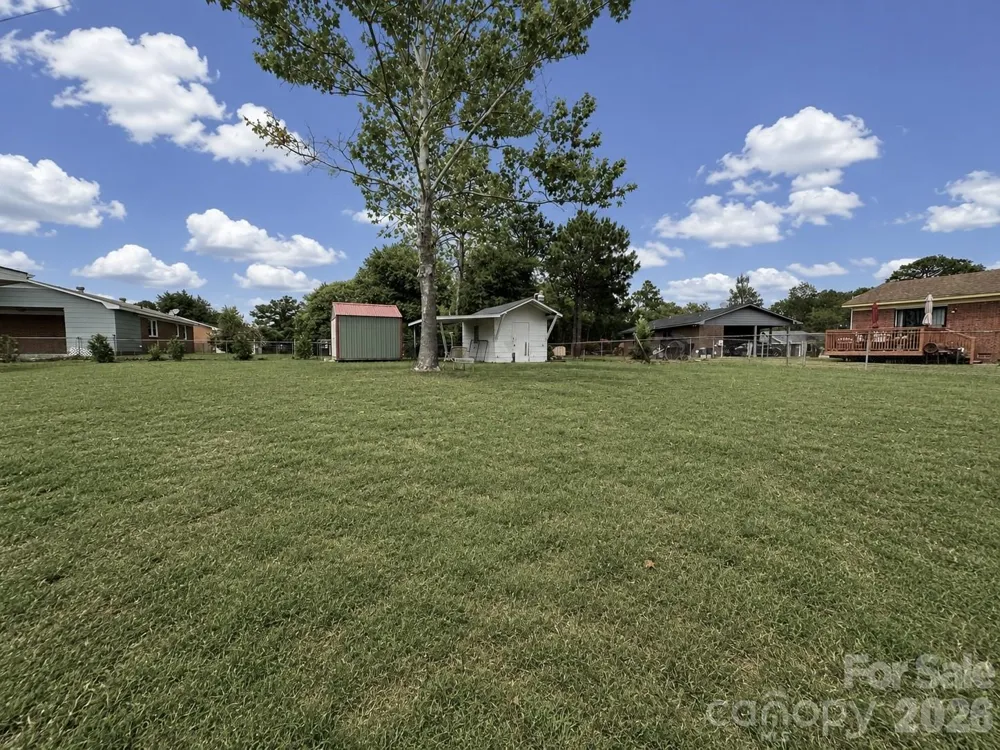 3261 Vardaman Avenue Hope Mills, NC 28348
