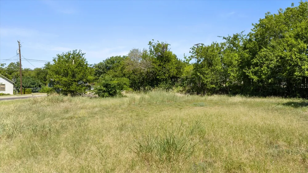 721 Houston Street Granbury, TX 76048