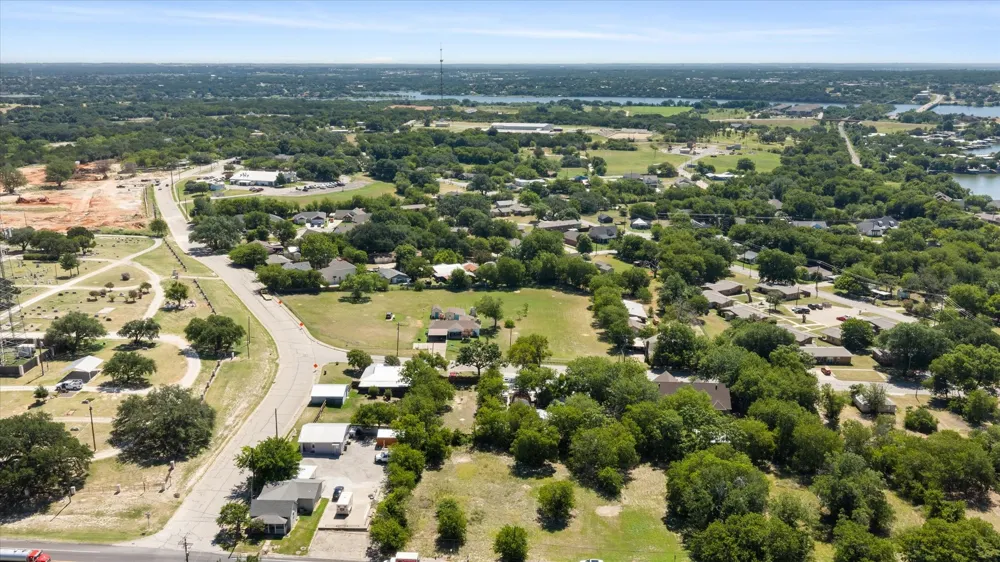 721 Houston Street Granbury, TX 76048