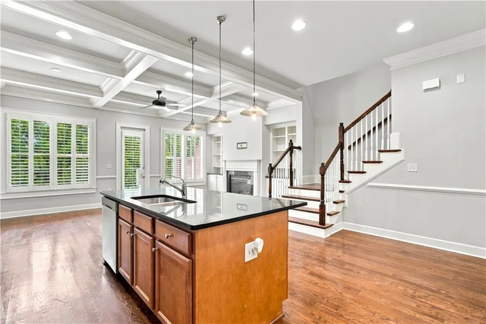 102 Riversgate Drive Sandy Springs, GA 30339