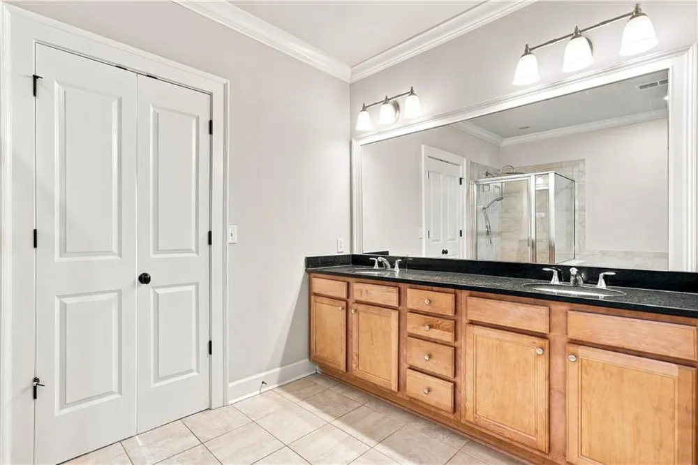 102 Riversgate Drive Sandy Springs, GA 30339