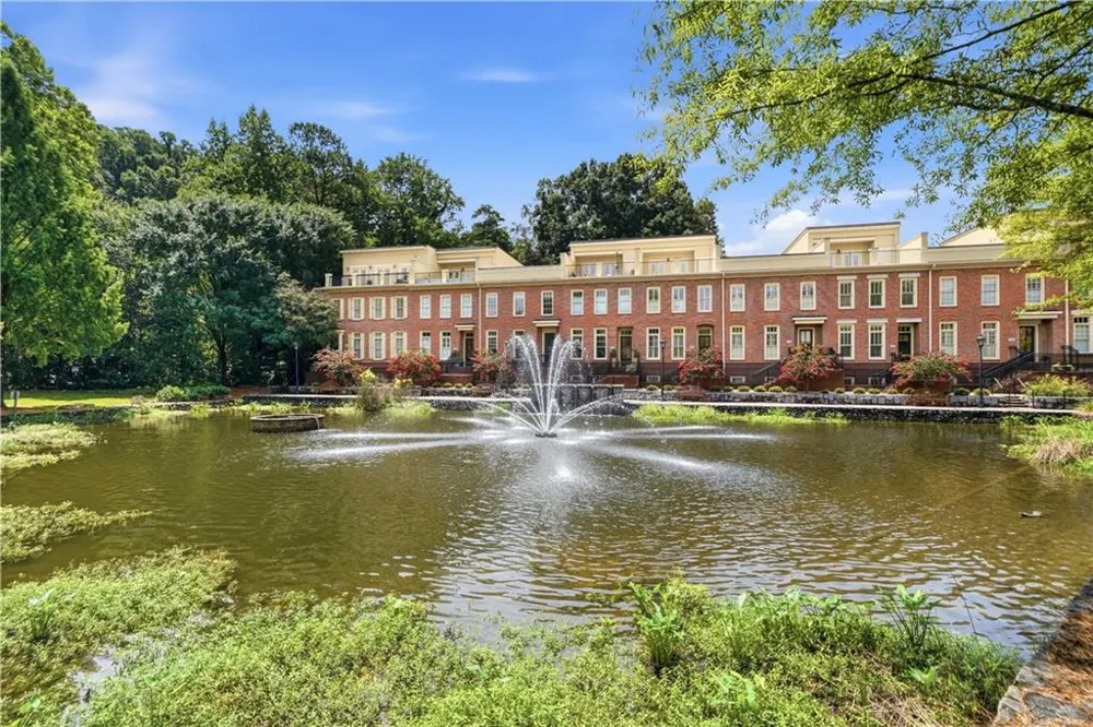 102 Riversgate Drive Sandy Springs, GA 30339