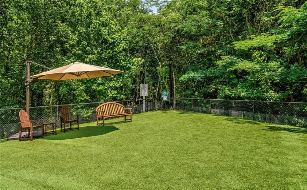 102 Riversgate Drive Sandy Springs, GA 30339