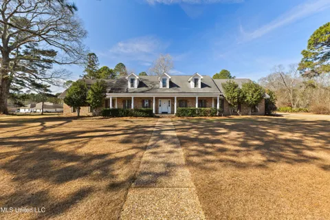 269 W Lake Road