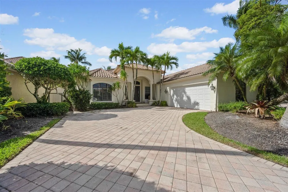 2911 Bent Cypress Road Wellington, FL 33414