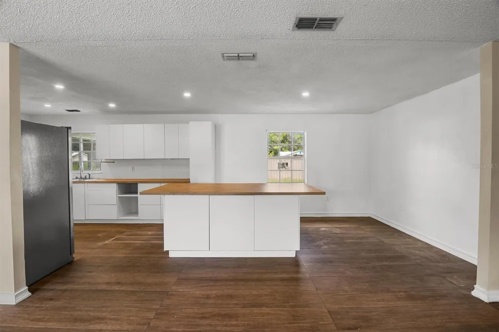 9545 STATE ROAD 33 Polk City, FL 33868