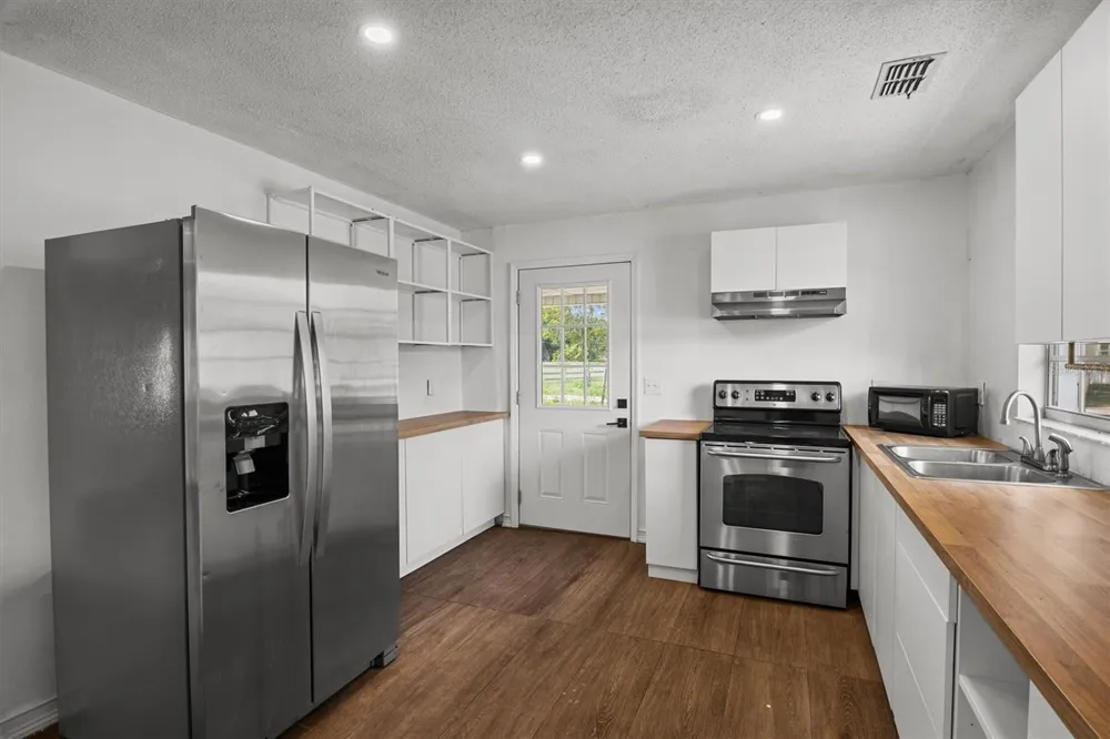 9545 STATE ROAD 33 Polk City, FL 33868