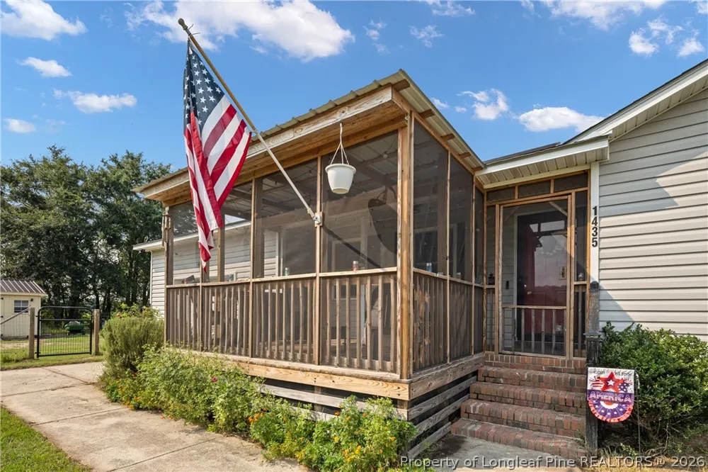 1435 Old Mintz Highway Roseboro, NC 28382