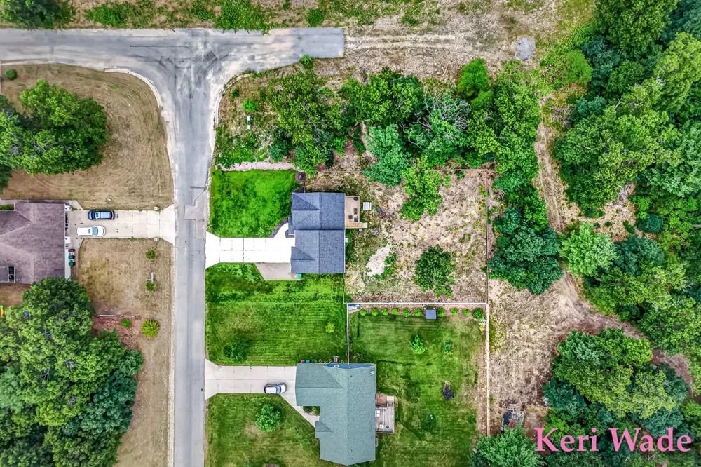 370 Chopin Drive Muskegon Charter Township, MI 49442