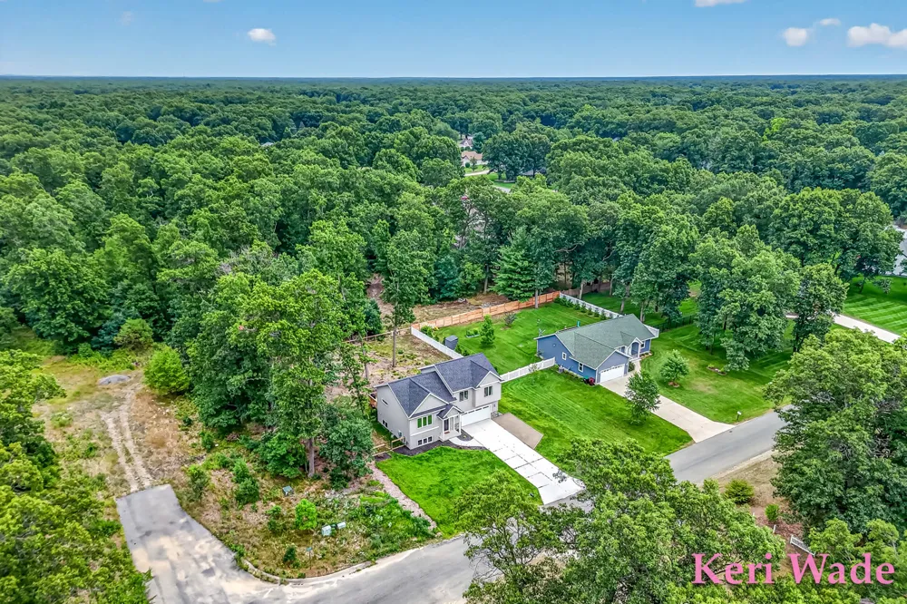370 Chopin Drive Muskegon Charter Township, MI 49442