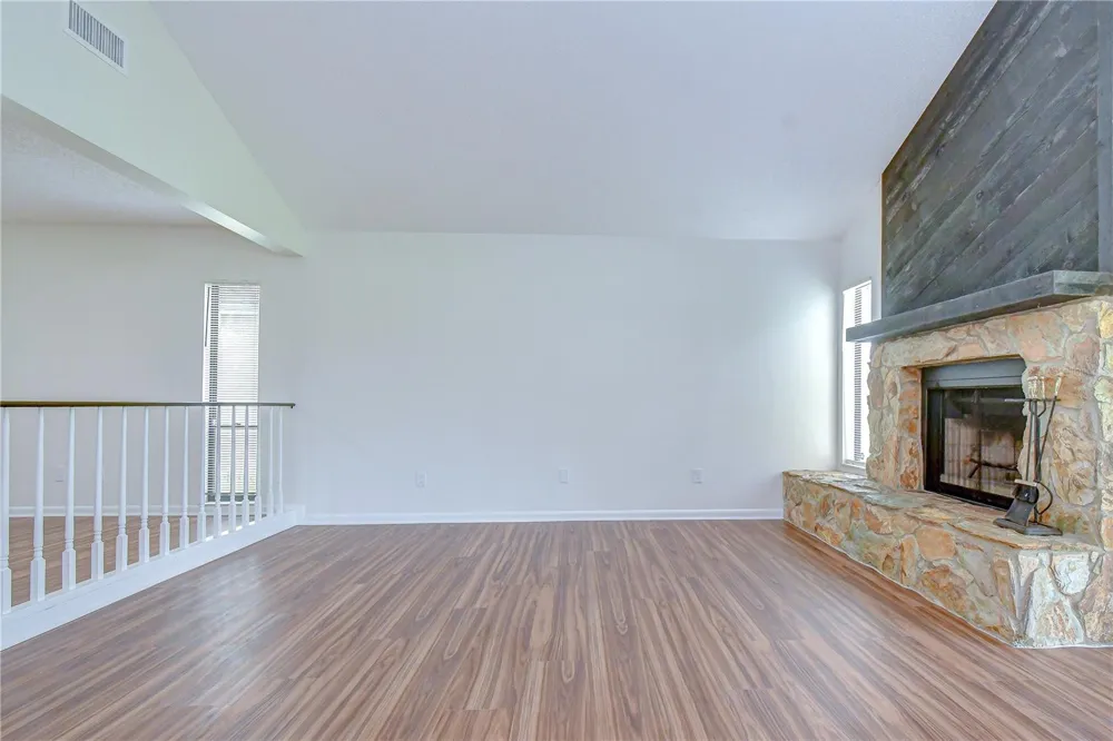 16131 GARDENDALE DRIVE Tampa, FL 33624