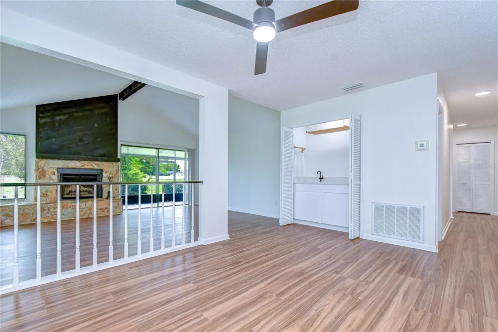 16131 GARDENDALE DRIVE Tampa, FL 33624