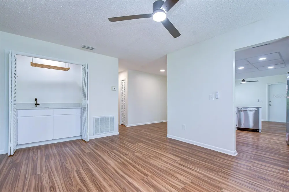 16131 GARDENDALE DRIVE Tampa, FL 33624