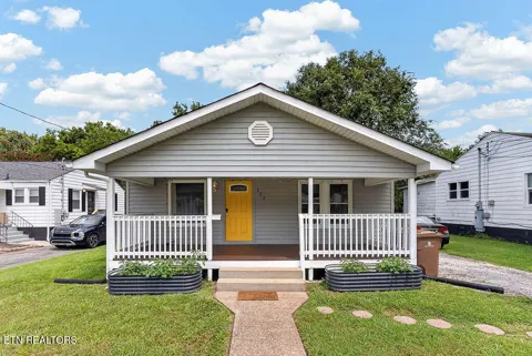 123 Pearson Ave