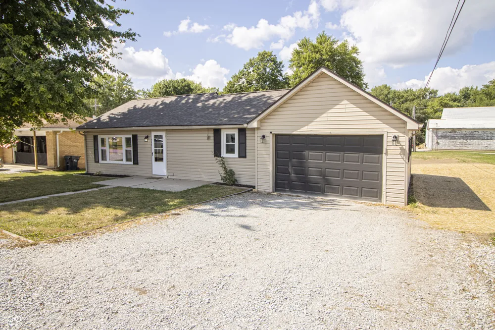 304 Maple Street Frankton, IN 46044