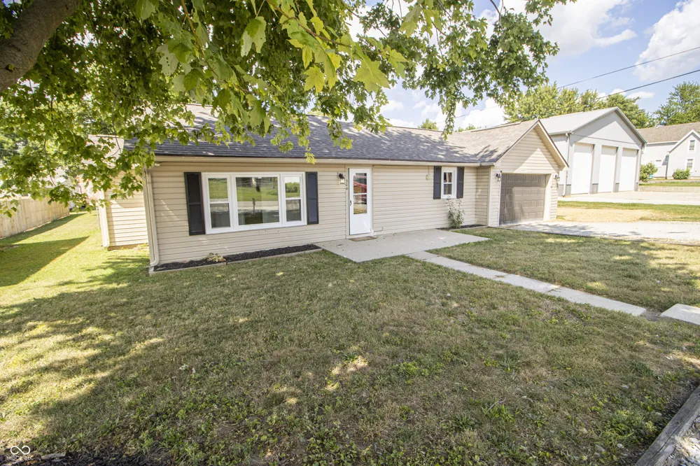 304 Maple Street Frankton, IN 46044