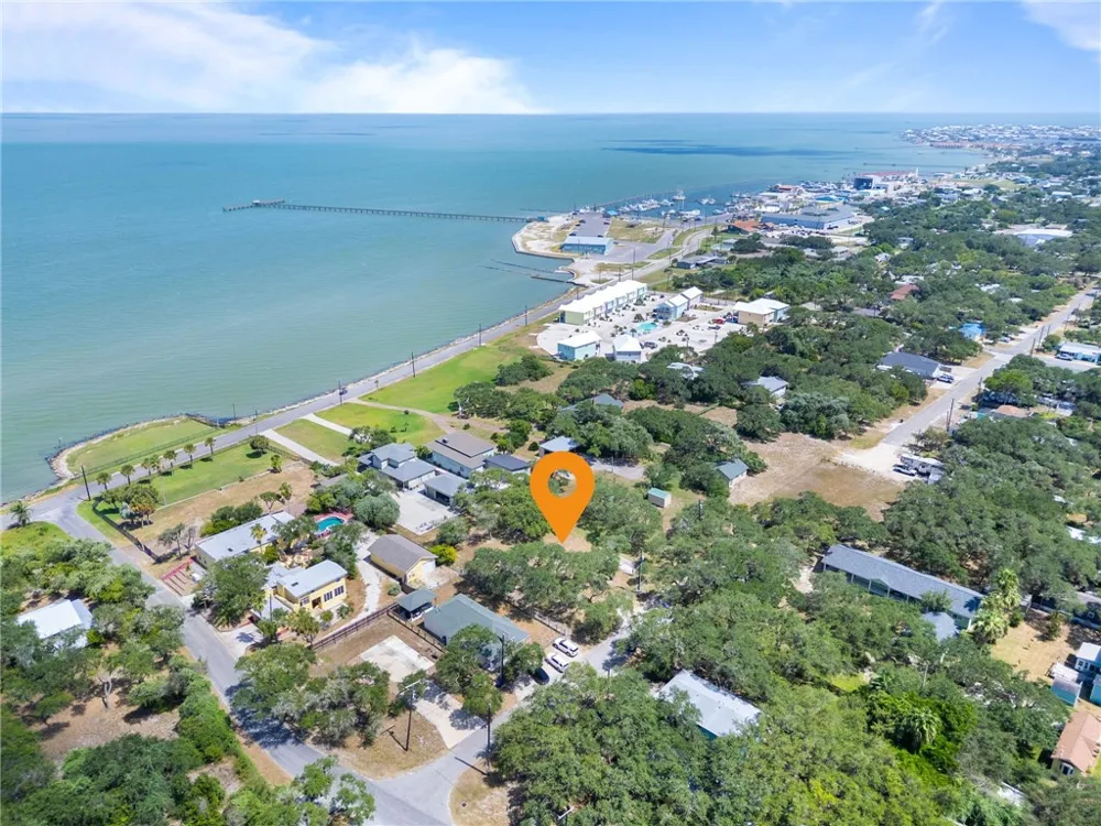 606 4th Street Fulton, TX 78358