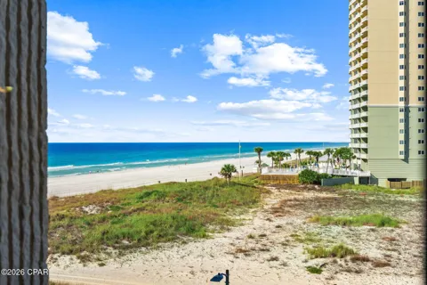8817 S Thomas Drive #A516