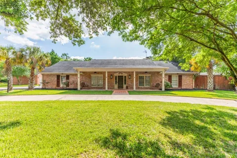 1280 Cherokee Lane