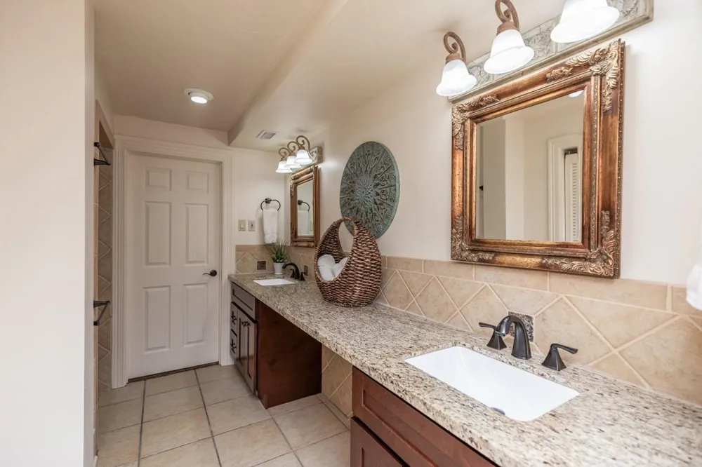 1280 Cherokee Lane Beaumont, TX 77702