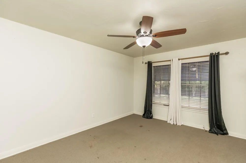 1280 Cherokee Lane Beaumont, TX 77702