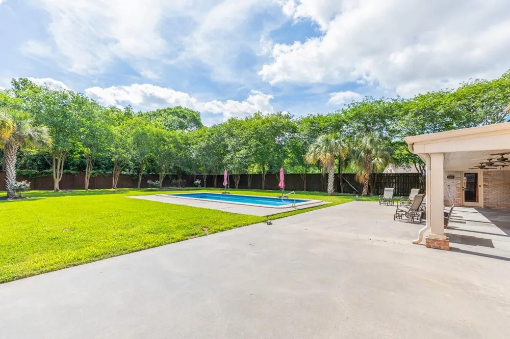 1280 Cherokee Lane Beaumont, TX 77702