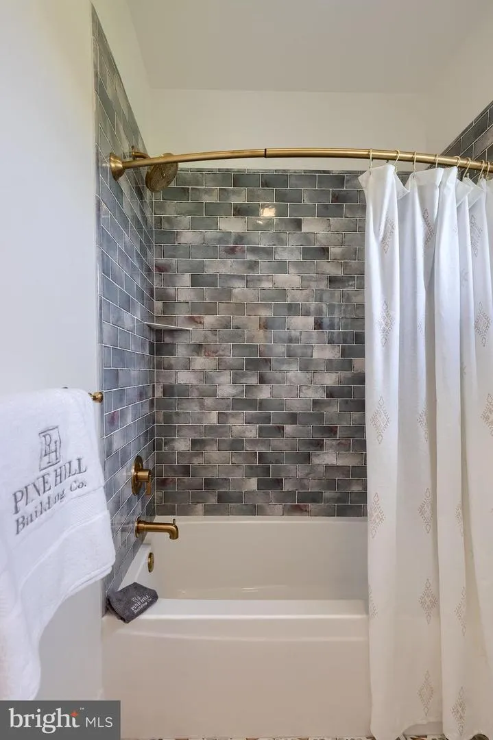 837 WHEATFIELD LANE Lebanon, PA 17042