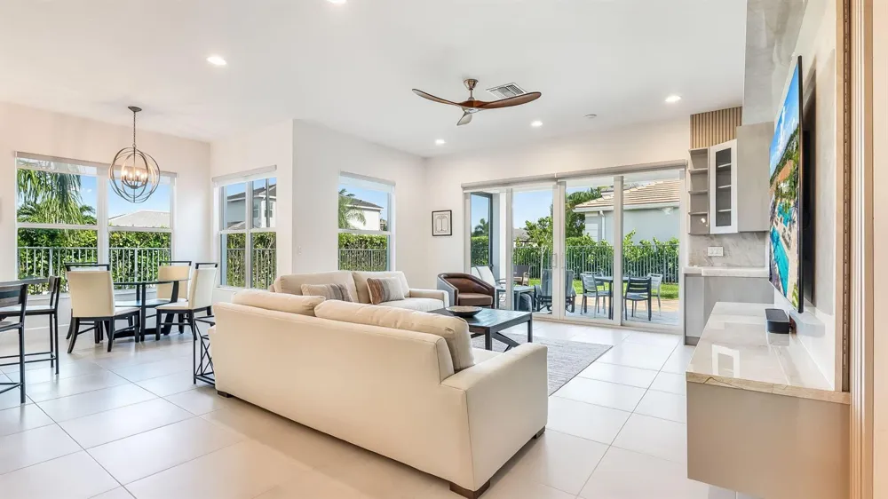 7887 Waterford Isles Lane Delray Beach, FL 33446