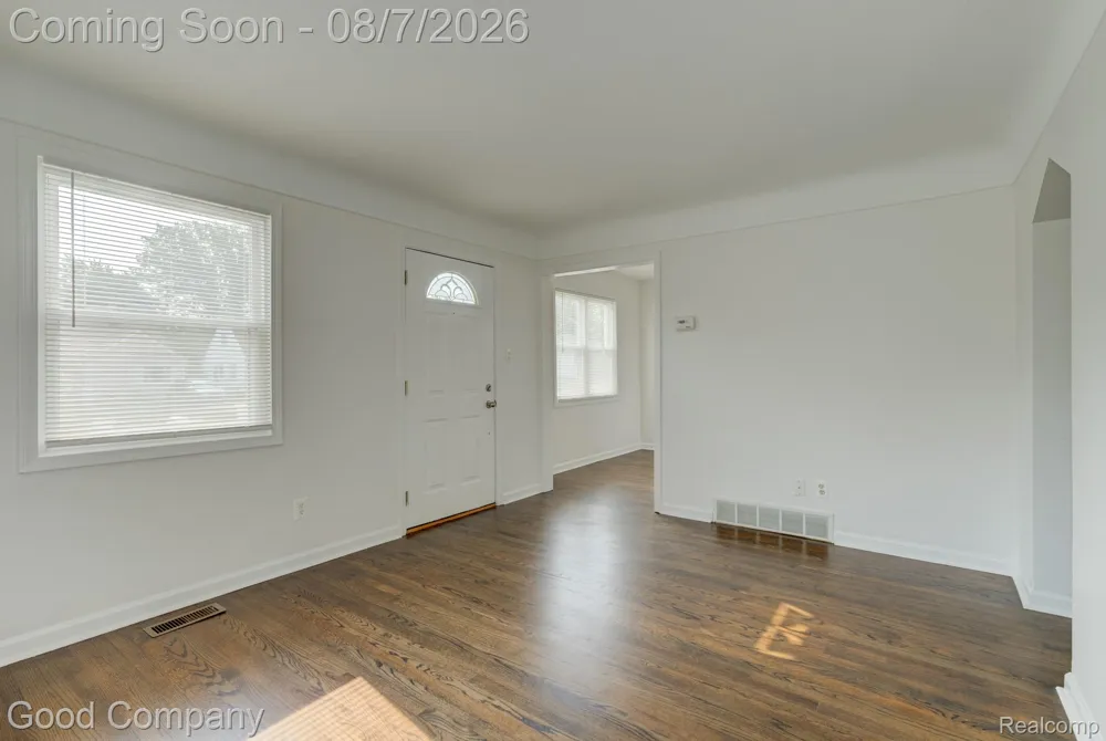 3095 Buckingham Avenue Berkley City, MI 48072