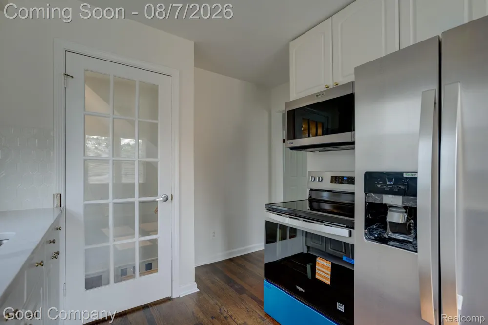 3095 Buckingham Avenue Berkley City, MI 48072